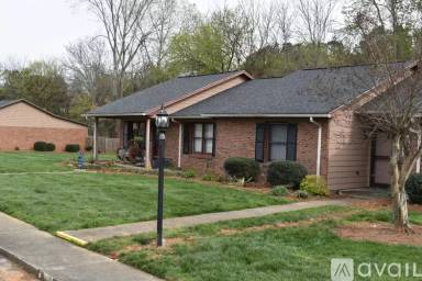 Main picture of 141 Glenwood Dr