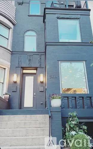 Main picture of 2419 1st St NW