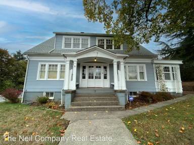 Main picture of 818 SE Blakeley Ave