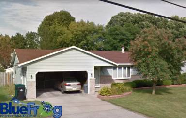 Main picture of 2742 Shawano Ave