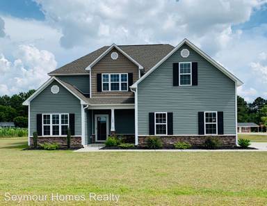 Main picture of 100 Carew Dr