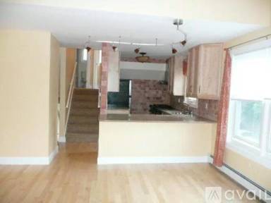 Main picture of 62 Lakeview Ter