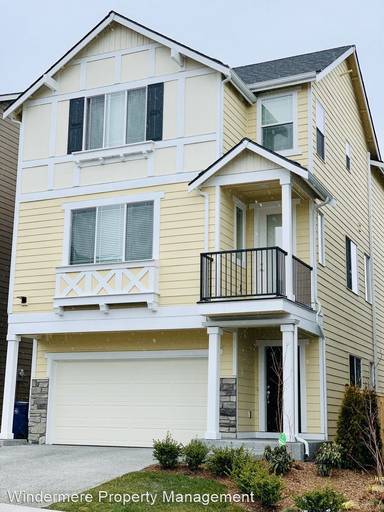 Main picture of 111 210th St SW