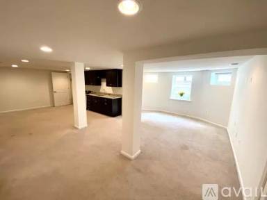 Main picture of 1249 Lawrence St NE