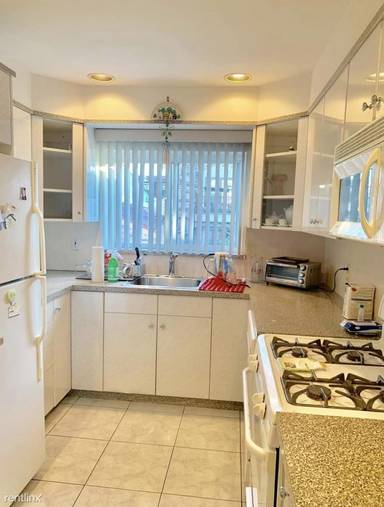 Main picture of 1214 80th St
