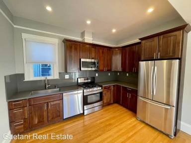 Main picture of 345 Frederick St