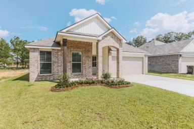 Main picture of 23048 Rosa Blvd