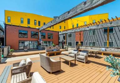 Main picture of 3003 W Glenwood Ave