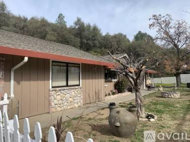 Main picture of 6444 Gregory Ln