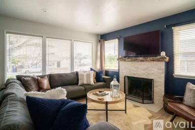 Main picture of 364 Ramona Ave