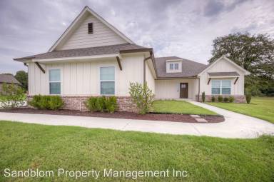 Main picture of 16229 S 251st East Ave