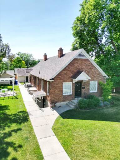 Main picture of 2550 S Highland Dr