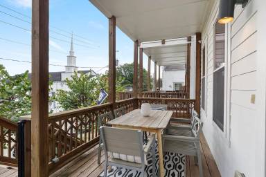 Main picture of 757 Martin St SE