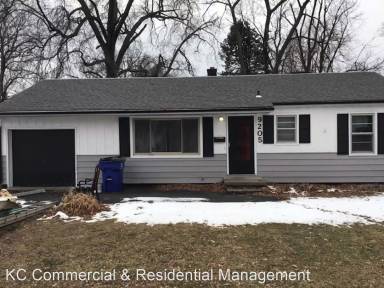 Main picture of 9203 Vaughn Ave