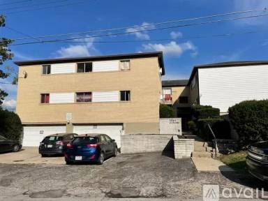 Main picture of 2064 Oxford Ave