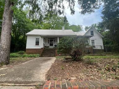 Main picture of 553 Pulaski St