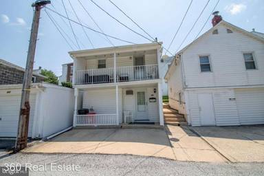 Main picture of 607 W Broadway