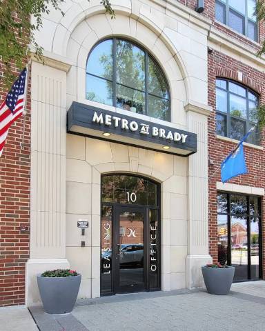 Main picture of Metro at Brady