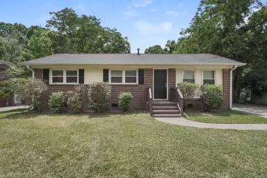 Main picture of 4700 Hidden Valley Rd