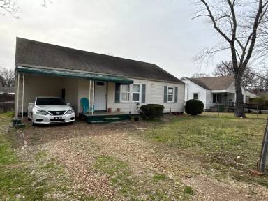 Main picture of 4005 Cypress Ave SW