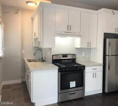 Main picture of 1846 N Wilton Pl