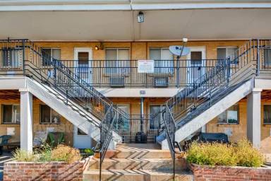 Main picture of 257 E Powers Ave