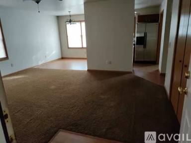 Main picture of 2310 W 5th Ave