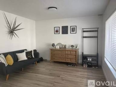 Main picture of 620 N Orchard Dr