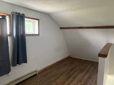Main picture of 924 N Center St