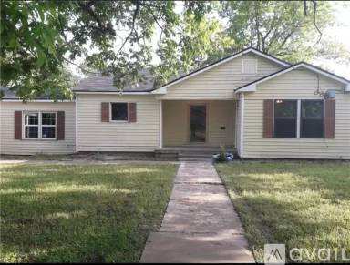 Main picture of 1301 E Avenue C