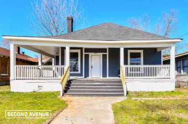 Main picture of 3008 Avenue F