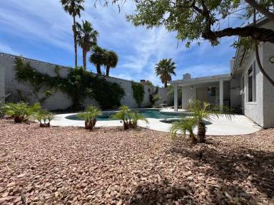 Main picture of 6247 Katella Ave