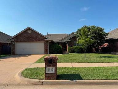 Main picture of 1917 NW 174th St