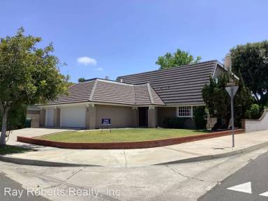 Main picture of 5172 Royale Ave