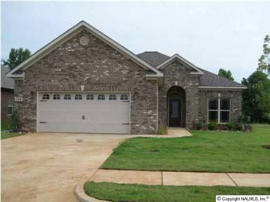 Main picture of 108 Wolf Creek Trl SW