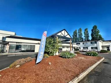 Main picture of 9853 Silverdale Way NW