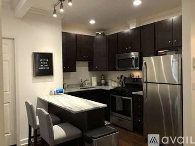 Main picture of 1649 N Wells St
