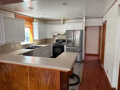 Main picture of 1531 Gillespie Ave