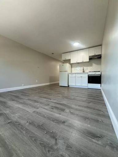 Main picture of 887 Varnum Ave