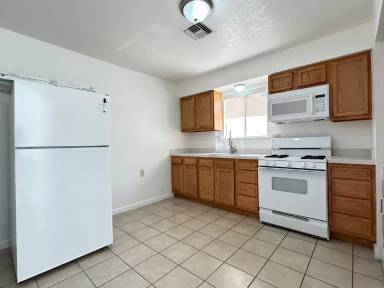 Main picture of 73990 Catalina Way