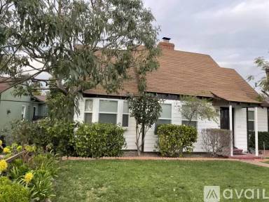 Main picture of 4861 W 96th St