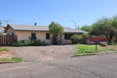 Main picture of 1340 E Copper St