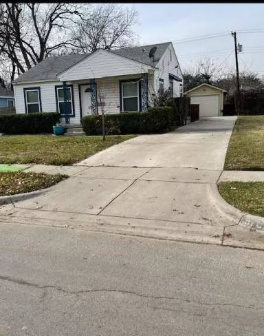 Main picture of 9785 Larga Dr