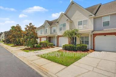 Main picture of 303 Gallery Way