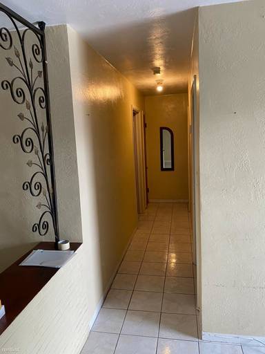 Main picture of 6051 Funston St