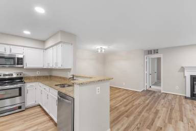 Main picture of 7507 Ashby Ln