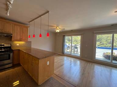 Main picture of 4227 Lincoln Way