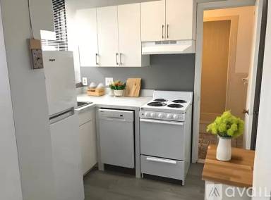 Main picture of 475 Commonwealth Ave