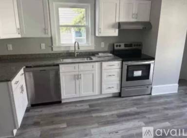 Main picture of 529 Warren St