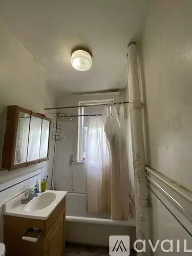 Main picture of 231 Park Dr
